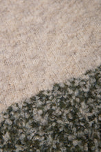 画像をギャラリービューアに読み込む, 446-Leather Emblem Bicolour Knit Cardigan Beige