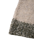 画像をギャラリービューアに読み込む, 446-Leather Emblem Bicolour Knit Cardigan Beige