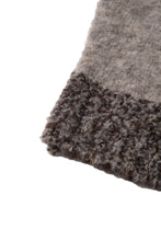 画像をギャラリービューアに読み込む, 446-Leather Emblem Bicolour Knit Cardigan Gray