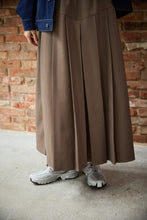 画像をギャラリービューアに読み込む, Multi-Pleated Skirt Mocha