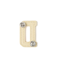 画像をギャラリービューアに読み込む, D-Synthetic Leather Alphabet Brooch Milky yellow