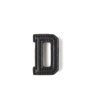 画像をギャラリービューアに読み込む, D-Synthetic Leather Alphabet Brooch Black