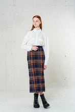 画像をギャラリービューアに読み込む, Checked Knit I-line Long Skirt Navy Check