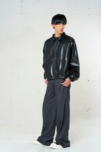 画像をギャラリービューアに読み込む, 446 Silicon Print Logo Blouson Black