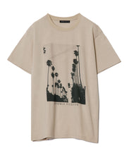 画像をギャラリービューアに読み込む, LA Photo Print T-Shirt Beige×Palm Tree