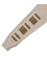 画像をギャラリービューアに読み込む, 446 Back Logo Layered T-shirt Beige