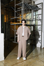 画像をギャラリービューアに読み込む, 【数量限定商品】DOUBLE FOUR SIX- Back Logo Linen Stripe Shirt Greige