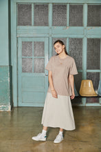 画像をギャラリービューアに読み込む, Message Print With Pocket T-shirt Beige