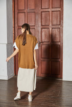 画像をギャラリービューアに読み込む, DOUBLE FOUR SIX- Cursive Logo Sleeveless Vest Brown