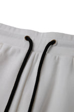 画像をギャラリービューアに読み込む, 446-Leather Emblem Sweatpants White
