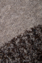 画像をギャラリービューアに読み込む, 446-Leather Emblem Bicolour Knit Cardigan Gray
