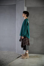 画像をギャラリービューアに読み込む, 446- Message Print Football Sweatshirt Dark Green
