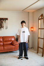 画像をギャラリービューアに読み込む, 446- Logo Embos T-shirt　White
