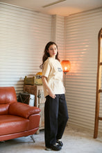 画像をギャラリービューアに読み込む, 446- Logo Embos T-shirt　Beige
