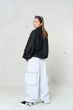 画像をギャラリービューアに読み込む, 446 Silicon Print Logo Blouson Black Denim
