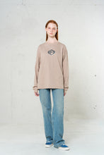 画像をギャラリービューアに読み込む, DFS-logo Long Sleeve T-shirt Beige
