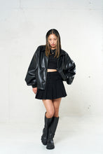 画像をギャラリービューアに読み込む, 446 Silicon Print Logo Blouson Black

