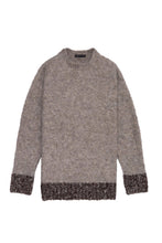 画像をギャラリービューアに読み込む, 446-Leather Emblem Bicolour Knitted Pullover Gray
