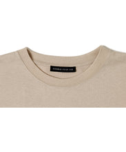 画像をギャラリービューアに読み込む, 446 Back Logo Layered T-shirt Beige
