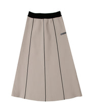 画像をギャラリービューアに読み込む, 【数量限定商品】Sponge knit  Long Skirt Greige
