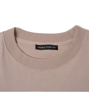 画像をギャラリービューアに読み込む, 446- Brush Logo Print T-shirt Beige
