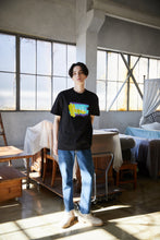 画像をギャラリービューアに読み込む, 446- Brush Logo Print T-shirt Black
