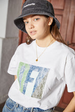 画像をギャラリービューアに読み込む, 【数量限定商品】DOUBLE FOUR SIX Cursive Logo Denim Bucket Hat
