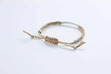 画像をギャラリービューアに読み込む, 446- cord bracelets
